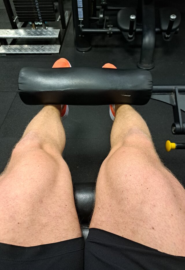 Adam85swingcuckold