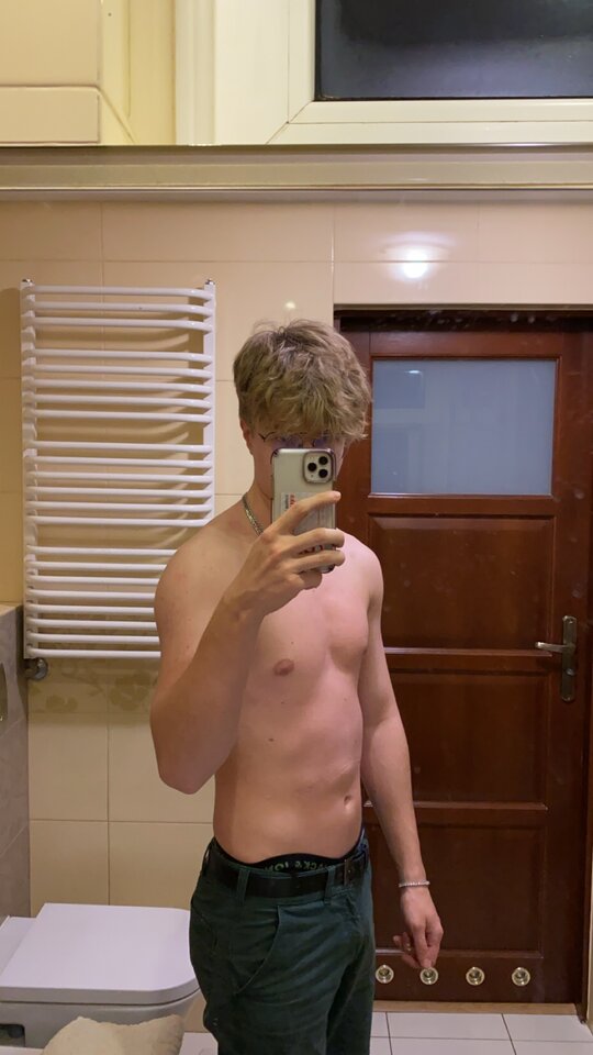 Młody 20 latek - Szymon1333