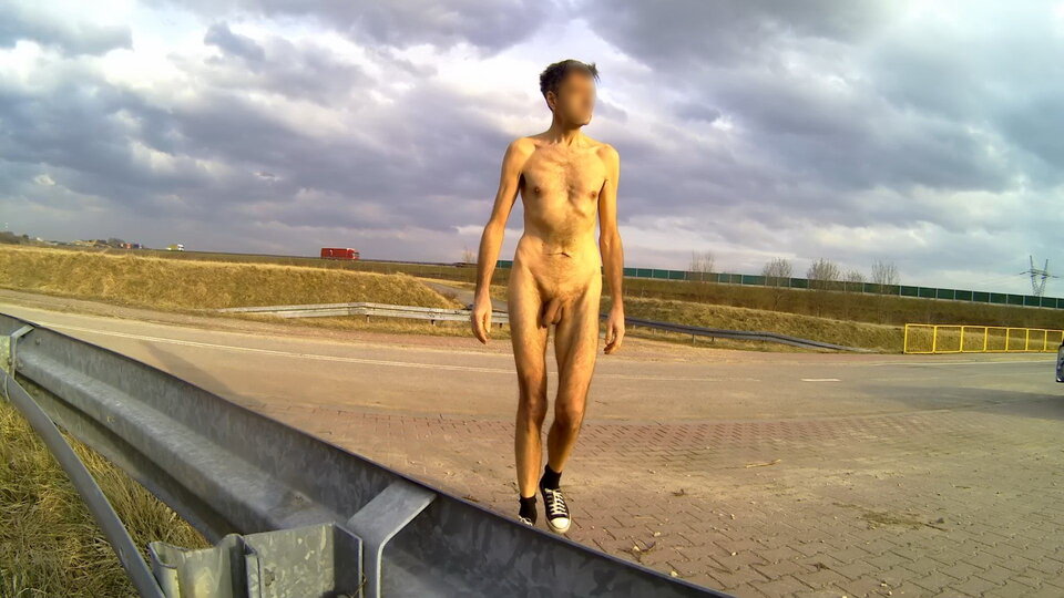 20240227_152702A.mp4_snapshot_03.13_[2024.02.28_11.31.25].jpg - Krzysztof_cfnm