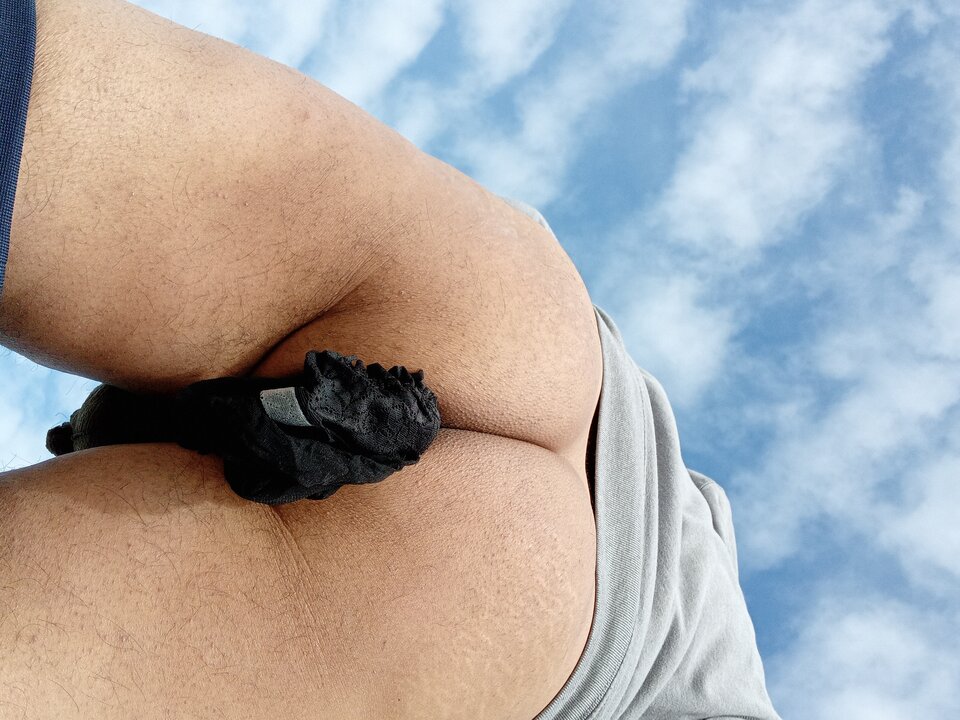 1000024741.jpg - lickemydick